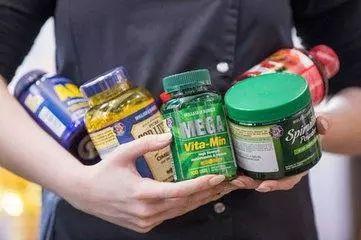 保健食品擬標注“本品不能代替藥品” 新規強化警示，引導理性消費